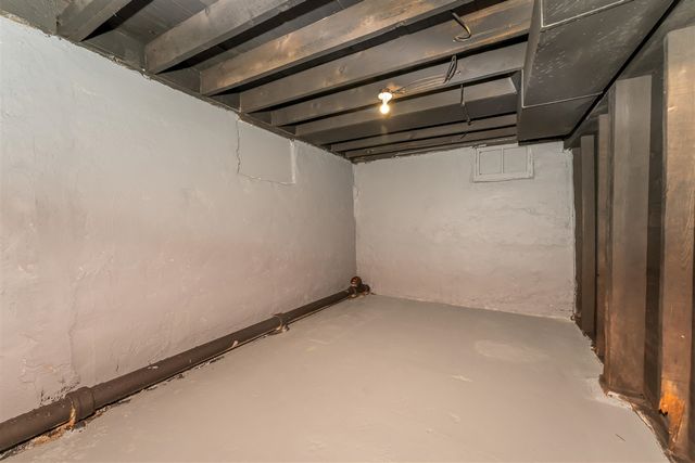 1006 Hays Park Avenue, Kalamazoo, MI 49001