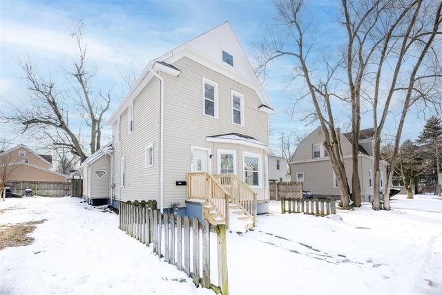 1006 Hays Park Avenue, Kalamazoo, MI 49001