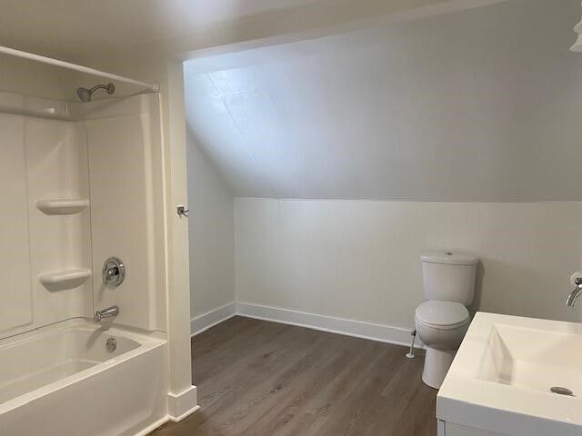 1006 Hays Park Avenue, Kalamazoo, MI 49001