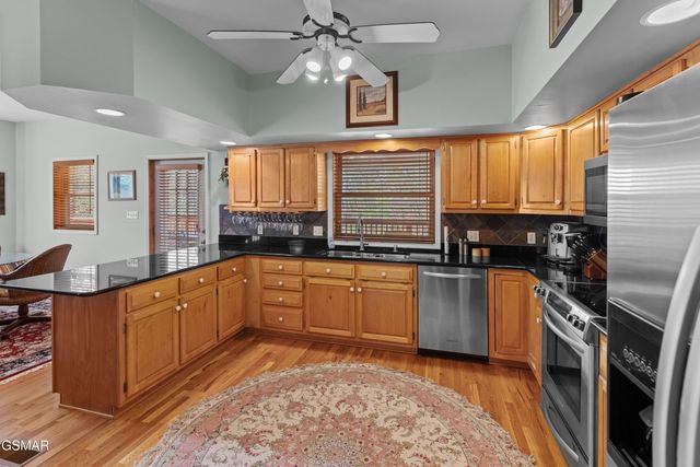 429 Filet Lane, Dandridge, TN 37725