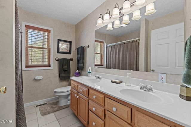 429 Filet Lane, Dandridge, TN 37725