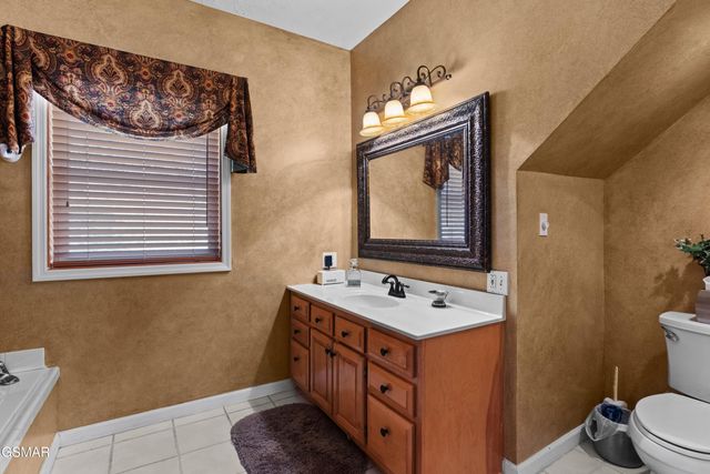 429 Filet Lane, Dandridge, TN 37725
