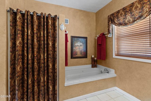 429 Filet Lane, Dandridge, TN 37725