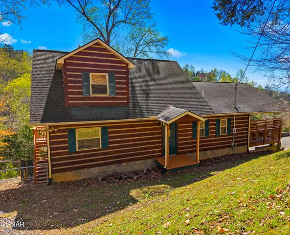 429 Filet Lane, Dandridge, TN 37725