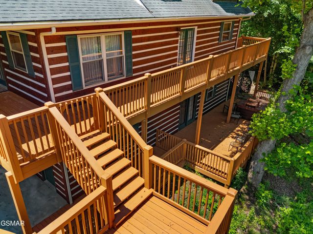 429 Filet Lane, Dandridge, TN 37725