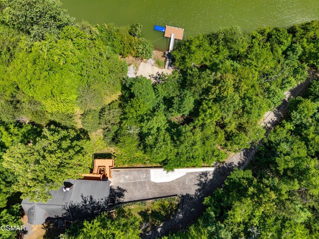 429 Filet Lane, Dandridge, TN 37725