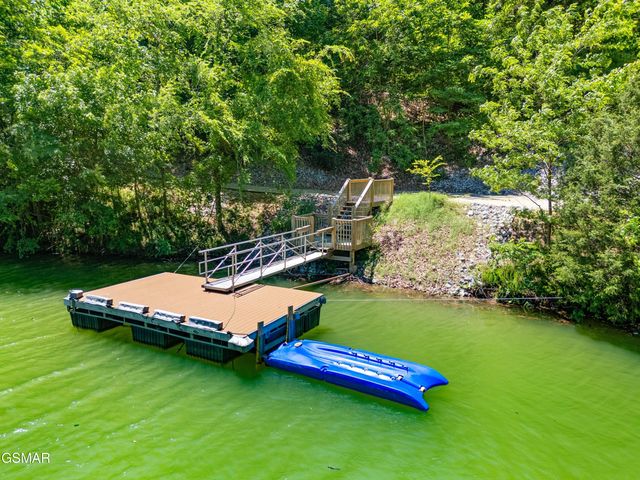 429 Filet Lane, Dandridge, TN 37725