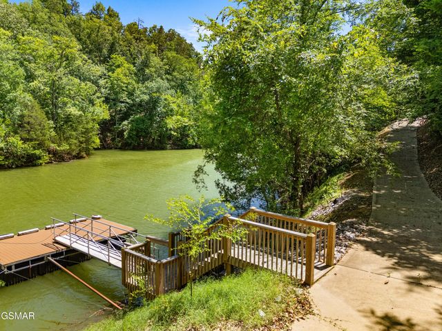 429 Filet Lane, Dandridge, TN 37725
