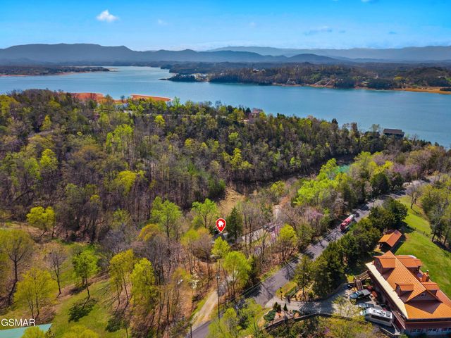 429 Filet Lane, Dandridge, TN 37725