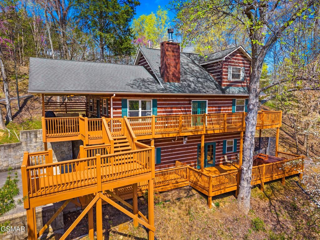 429 Filet Lane, Dandridge, TN 37725