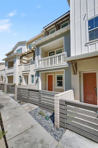 1109 Makena Way, Oceanside, CA 92054