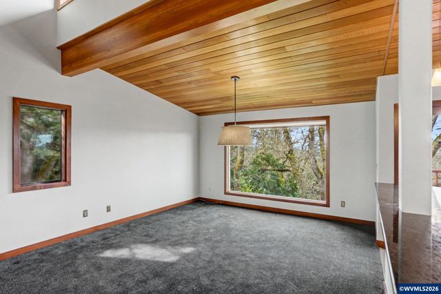 875 Caroline St S, Salem, OR 97302