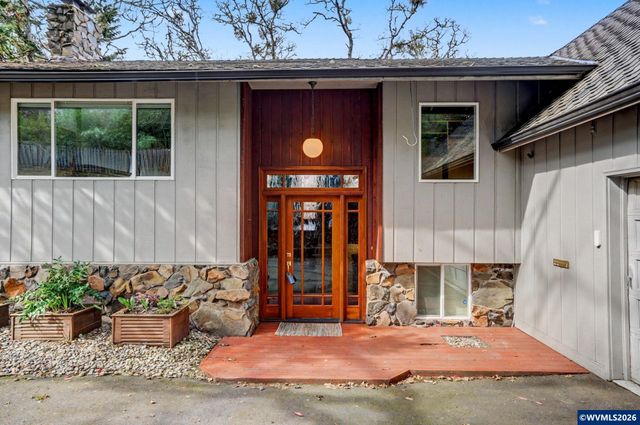 875 Caroline St S, Salem, OR 97302