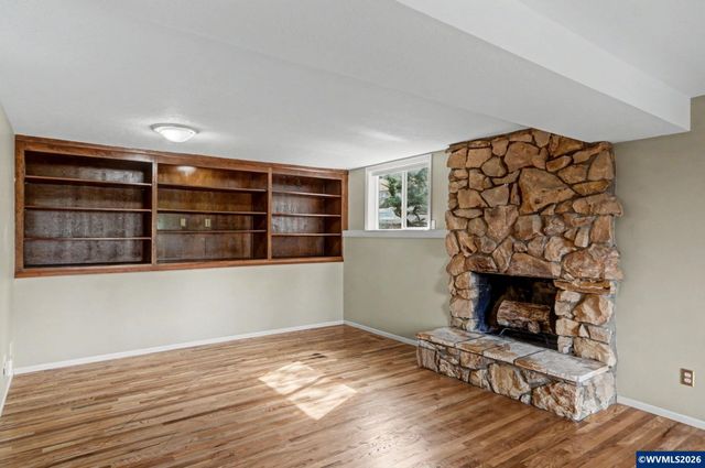 875 Caroline St S, Salem, OR 97302