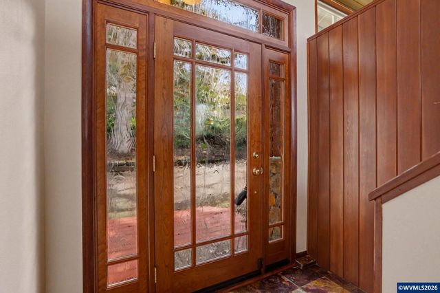 875 Caroline St S, Salem, OR 97302