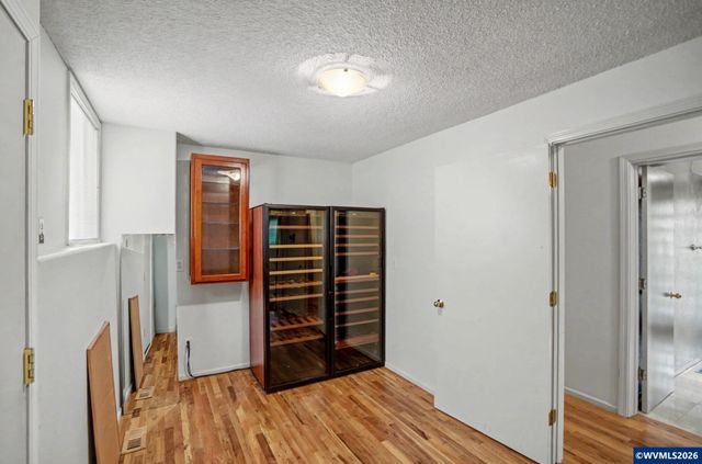 875 Caroline St S, Salem, OR 97302