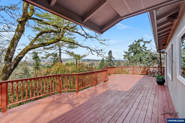 875 Caroline St S, Salem, OR 97302