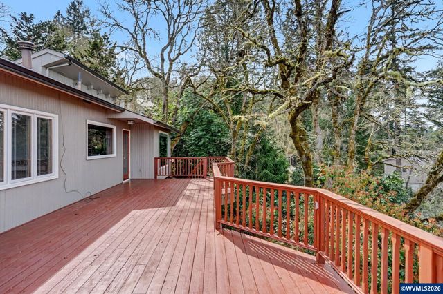 875 Caroline St S, Salem, OR 97302