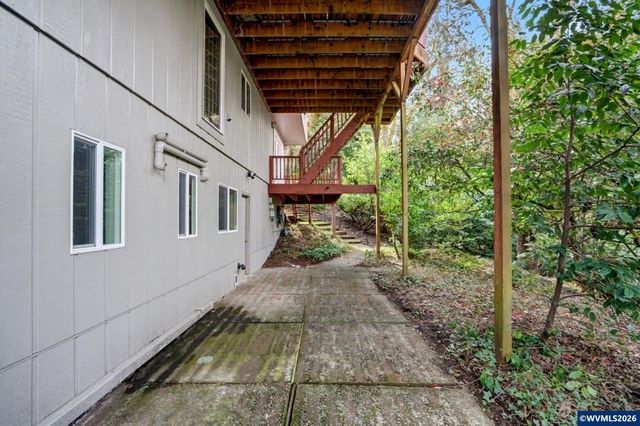 875 Caroline St S, Salem, OR 97302