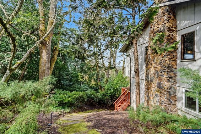 875 Caroline St S, Salem, OR 97302