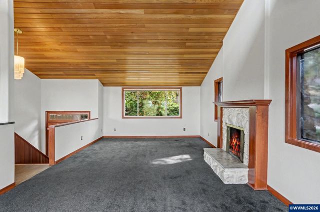 875 Caroline St S, Salem, OR 97302