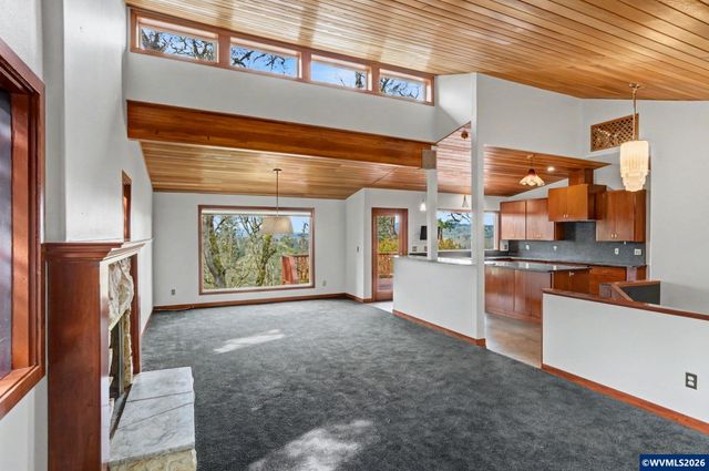 875 Caroline St S, Salem, OR 97302