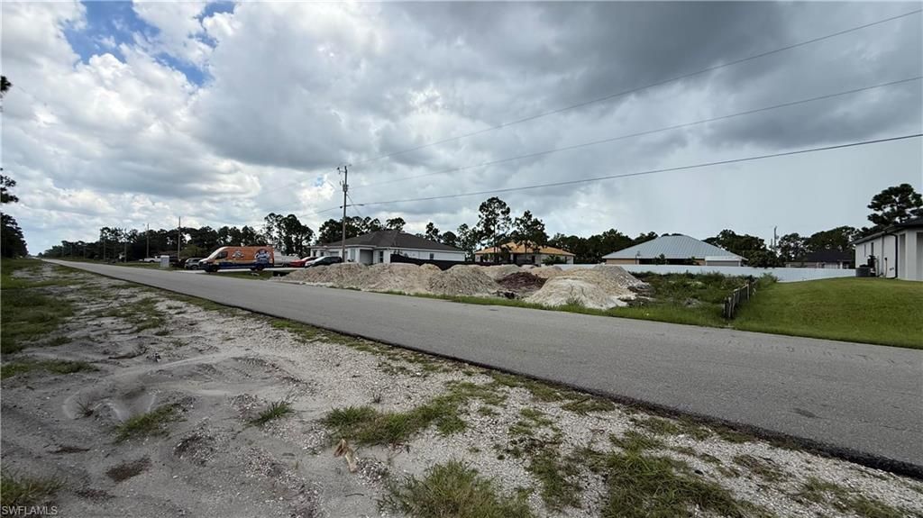 1077 Jaguar BLVD, LEHIGH ACRES, FL 33974 — exterior