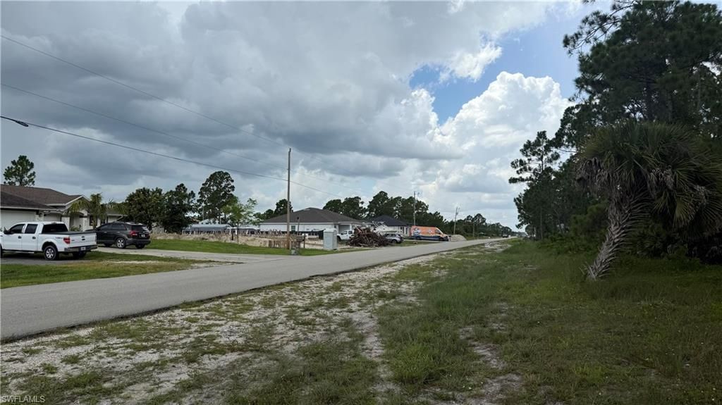 1077 Jaguar BLVD, LEHIGH ACRES, FL 33974 — photo 3