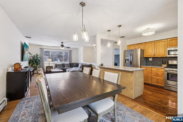 4 Birch Road, Ringwood, NJ 07456