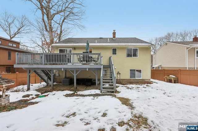 4 Birch Road, Ringwood, NJ 07456