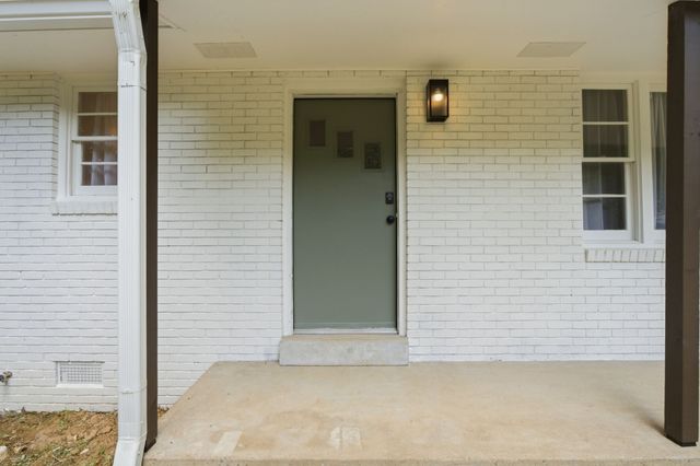 115 Meadow Dr, Dickson, TN 37055
