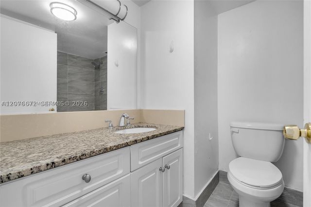 9001 SW 77th Ave C402, Miami, FL 33156