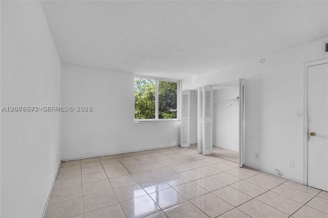 9001 SW 77th Ave C402, Miami, FL 33156