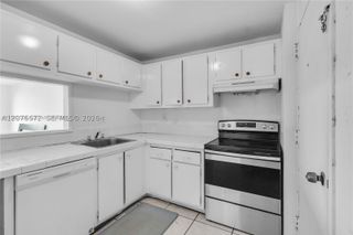 9001 SW 77th Ave C402, Miami, FL 33156
