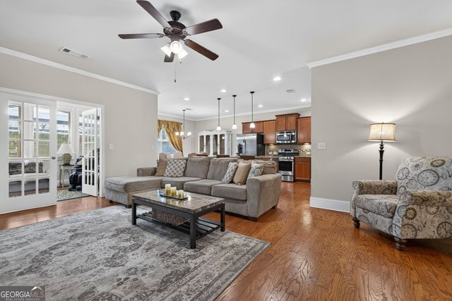 1143 Pebble Creek Lane, Locust Grove, GA 30248