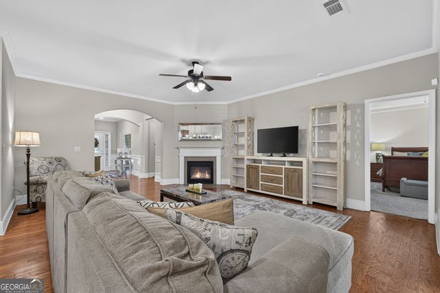 1143 Pebble Creek Lane, Locust Grove, GA 30248