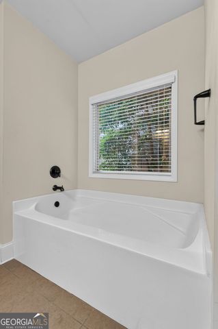 1143 Pebble Creek Lane, Locust Grove, GA 30248
