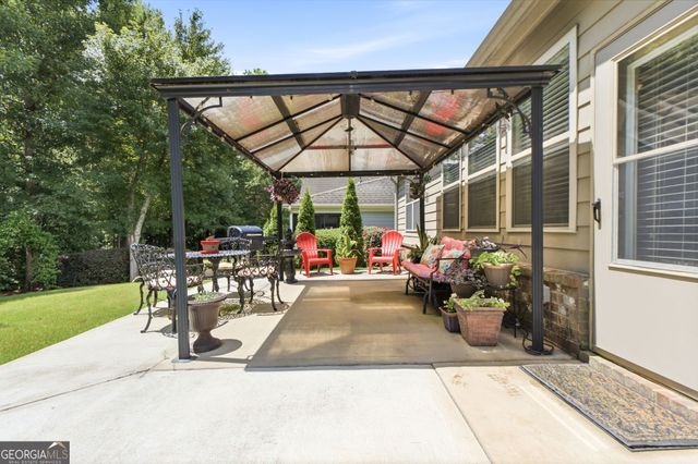 1143 Pebble Creek Lane, Locust Grove, GA 30248