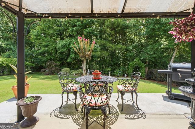 1143 Pebble Creek Lane, Locust Grove, GA 30248