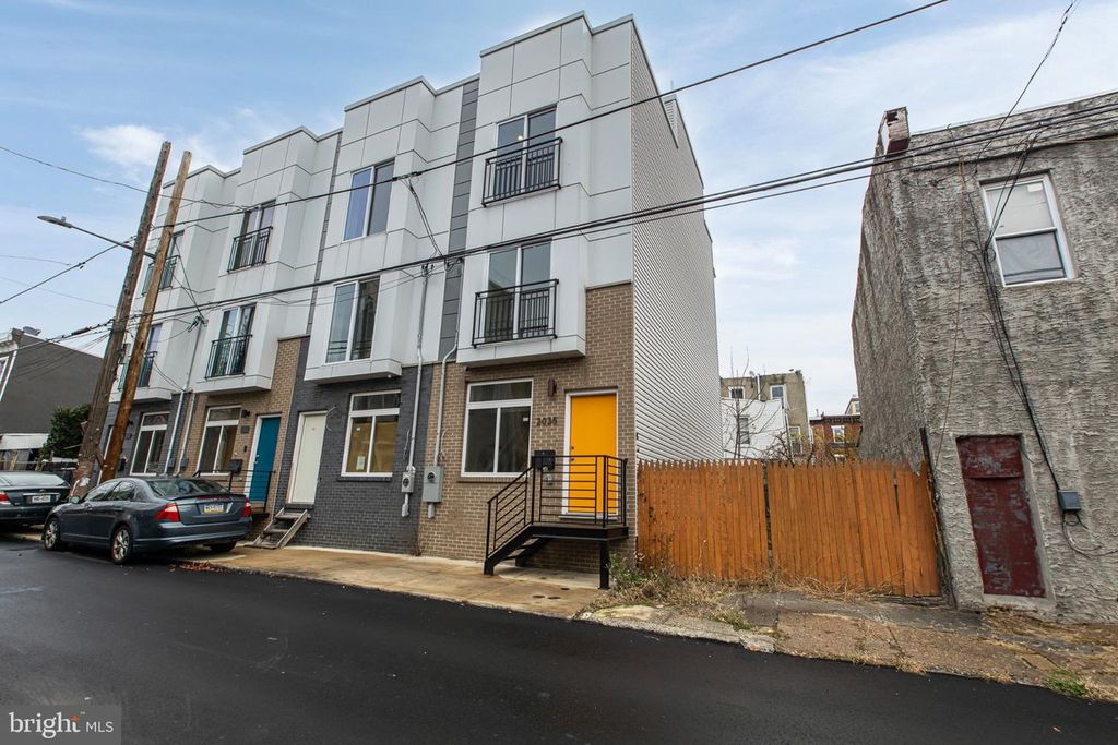 2035 N ORIANNA ST, Philadelphia, PA 19122