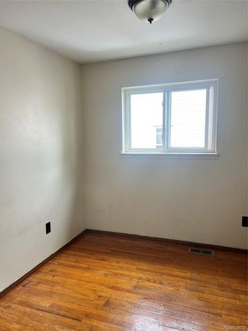 8064 Timken Avenue, Warren, MI 48089
