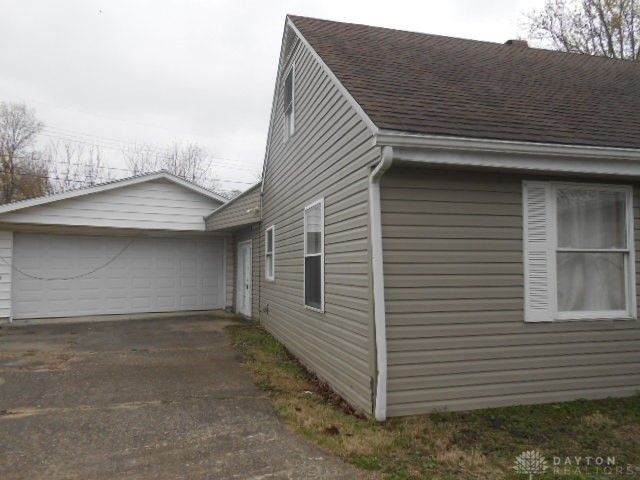 1930 Emerald Court, Dayton, OH 45403