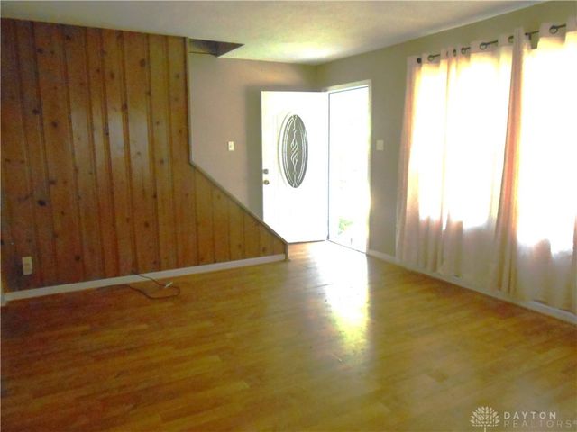 1930 Emerald Court, Dayton, OH 45403