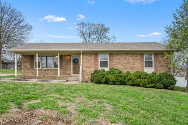 210 Lee Ave, Woodbury, TN 37190