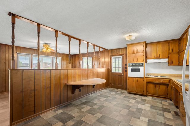 210 Lee Ave, Woodbury, TN 37190