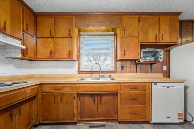 210 Lee Ave, Woodbury, TN 37190