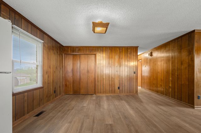 210 Lee Ave, Woodbury, TN 37190