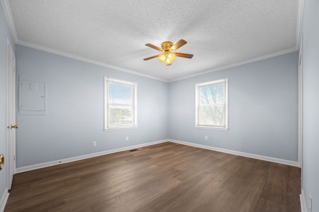 210 Lee Ave, Woodbury, TN 37190