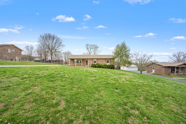 210 Lee Ave, Woodbury, TN 37190