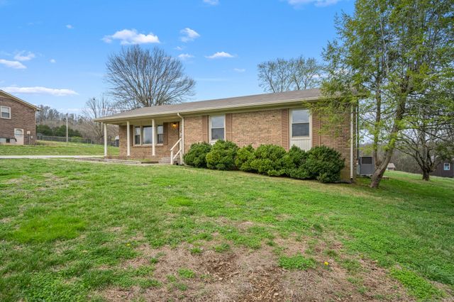 210 Lee Ave, Woodbury, TN 37190
